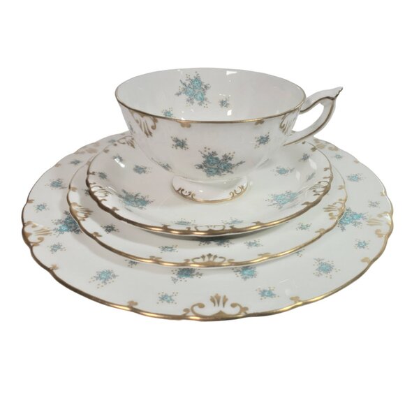 Rare Royal Crown Derby A1216 (Kensington) 8-Piece Tea/Lunch Set for 2 • Turquois - Picture 3 of 11